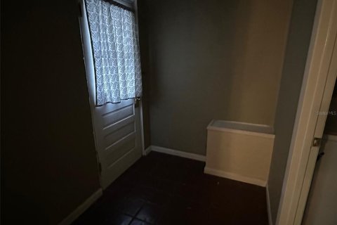 Immobilier commercial à louer à Sanford, Floride: 245.35 m2 № 1659627 - photo 16