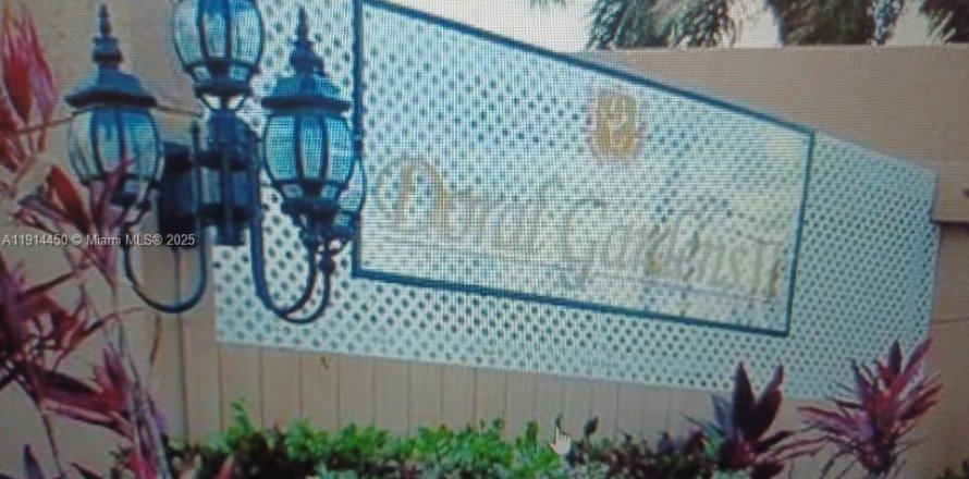 Condominio en Doral, Florida, 2 dormitorios  № 1969999