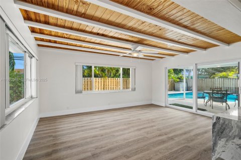 Casa en alquiler en Pompano Beach, Florida, 4 dormitorios, 197.79 m2 № 1990992 - foto 25