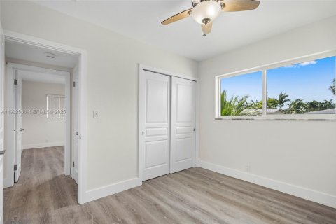 Casa en alquiler en Pompano Beach, Florida, 4 dormitorios, 197.79 m2 № 1990992 - foto 17