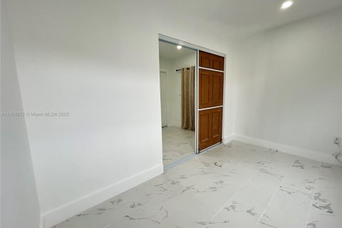Appartement à louer à Miami, Floride: 1 chambre, 51.1 m2 № 1685948 - photo 11