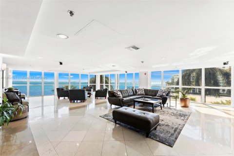 Купить кондоминиум в Майами, Флорида 2 спальни, 105.91м2, № 1858978 - фото 28