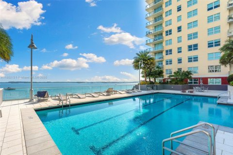 Купить кондоминиум в Майами, Флорида 2 спальни, 105.91м2, № 1858978 - фото 2
