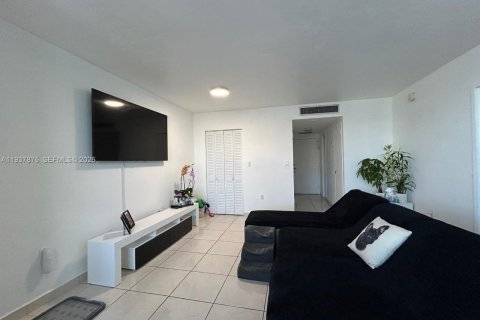 Купить кондоминиум в Майами-Бич, Флорида 1 спальня, 74.04м2, № 1995610 - фото 8