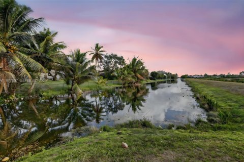 Купить виллу или дом в Дейви, Флорида 4 спальни, 195.09м2, № 2042512 - фото 3