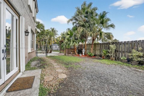 Купить виллу или дом в Дейви, Флорида 4 спальни, 195.09м2, № 2042512 - фото 28