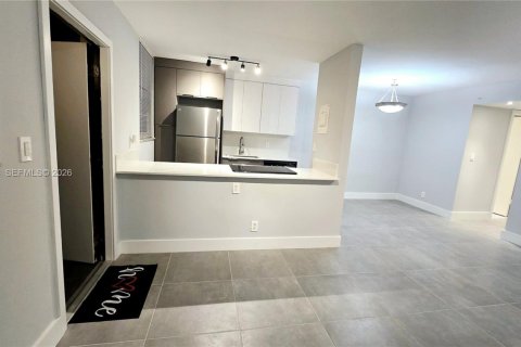 Condo in Hollywood, Florida, 1 bedroom № 2255868