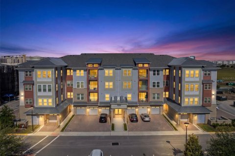 Condo à Orlando, Floride, 3 chambres  № 2137905