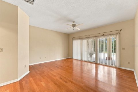 Villa ou maison à vendre à Lake Mary, Floride: 5 chambres, 322.84 m2 № 2405264 - photo 17