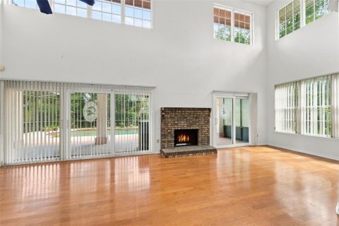 Villa ou maison à vendre à Lake Mary, Floride: 5 chambres, 322.84 m2 № 2405264 - photo 13