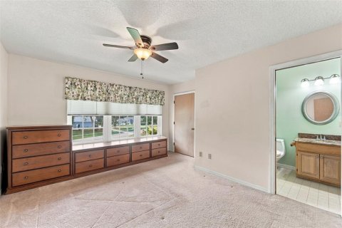 Villa ou maison à vendre à Lake Mary, Floride: 5 chambres, 322.84 m2 № 2405264 - photo 22