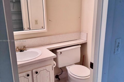 Apartment in Boca Raton, Florida 1 bedroom, 66.89 sq.m. № 2019786 - photo 3