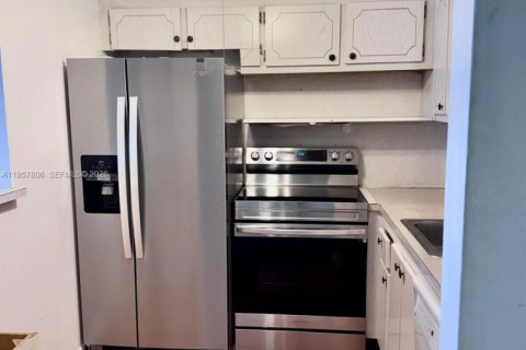 Apartment in Boca Raton, Florida 1 bedroom, 66.89 sq.m. № 2019786 - photo 2