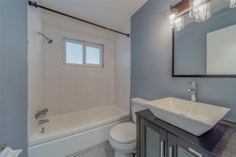 Купить виллу или дом в Сент-Питерсберг, Флорида 5 комнат, 57.97м2, № 1769027 - фото 18