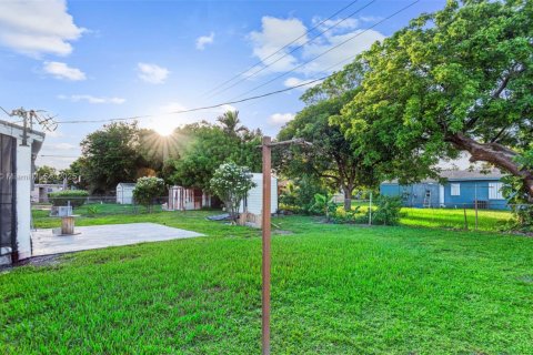 Villa ou maison à vendre à Miami, Floride: 3 chambres, 95.13 m2 № 1978496 - photo 9