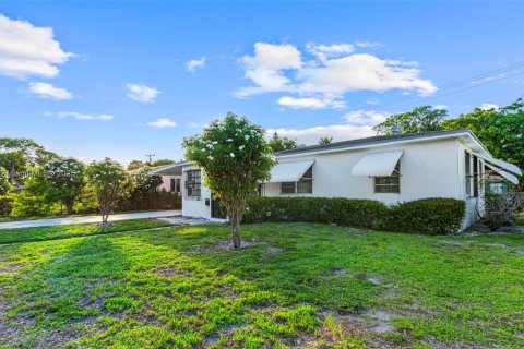 Villa ou maison à vendre à Miami, Floride: 3 chambres, 95.13 m2 № 1978496 - photo 7