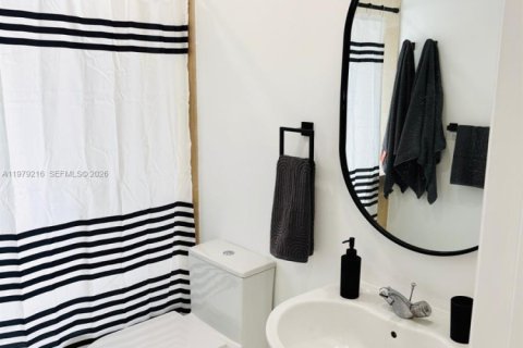 Copropriété à louer à Miami Beach, Floride: 2 chambres, 105.07 m2 № 2046023 - photo 13