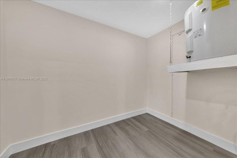 Villa ou maison à vendre à Miami Gardens, Floride: 3 chambres, 129.13 m2 № 1896557 - photo 24