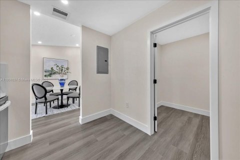 Villa ou maison à vendre à Miami Gardens, Floride: 3 chambres, 129.13 m2 № 1896557 - photo 23