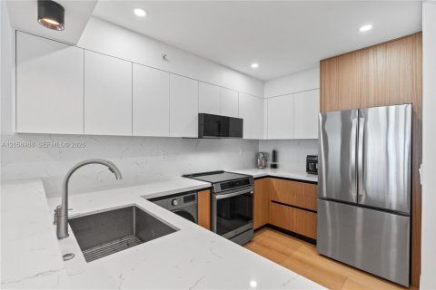 Copropriété à louer à Hollywood, Floride: 54.81 m2 № 2168906 - photo 27