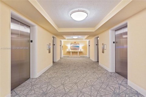Copropriété à louer à Hollywood, Floride: 54.81 m2 № 2168906 - photo 29