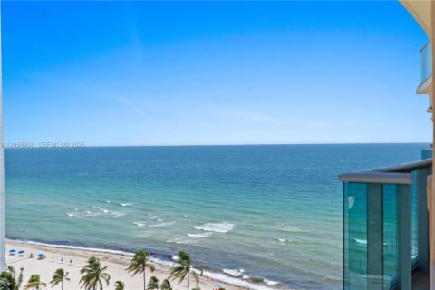 Copropriété à louer à Hollywood, Floride: 54.81 m2 № 2168906 - photo 19