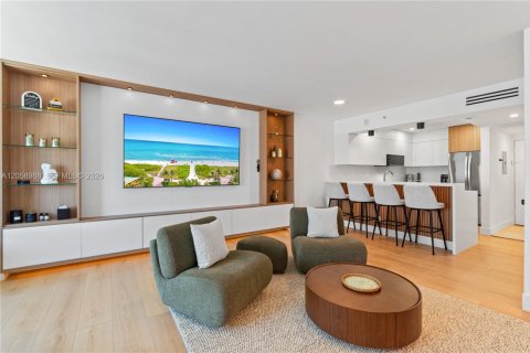 Studio à Condo à Hollywood, Floride  № 2168906