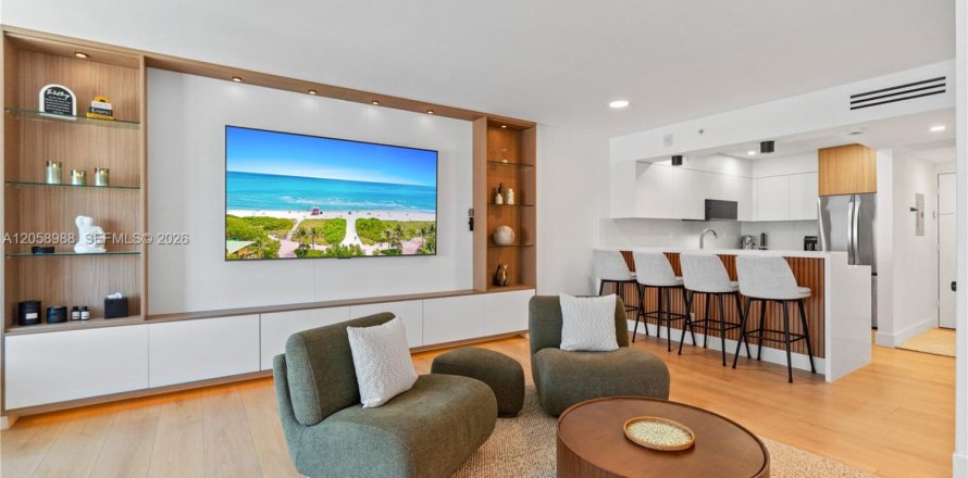 Studio à Condo à Hollywood, Floride  № 2168906