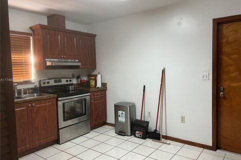 Casa en venta en Palmetto Bay, Florida, 3 dormitorios, 154.12 m2 № 1860358 - foto 13