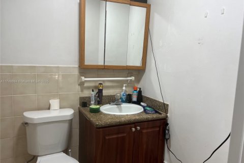 Casa en venta en Palmetto Bay, Florida, 3 dormitorios, 154.12 m2 № 1860358 - foto 11