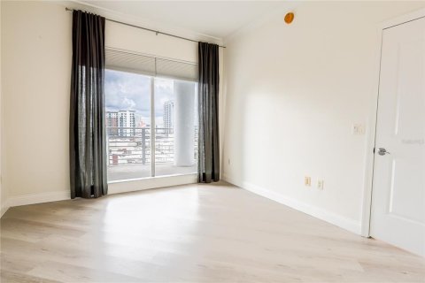 Снять в аренду кондоминиум в Тампа, Флорида 3 спальни, 161м2, № 2215268 - фото 11