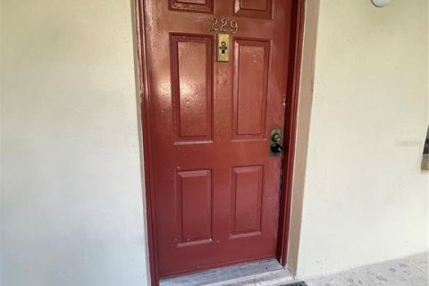 Снять в аренду кондоминиум в Палм-Харбор, Флорида 2 спальни, 84.17м2, № 2156204 - фото 13