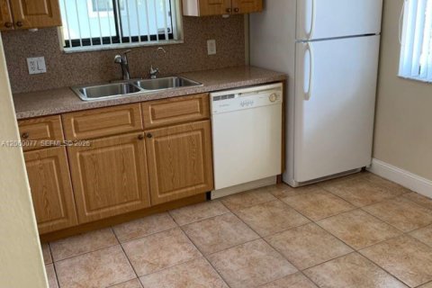 Copropriété à vendre à Weston, Floride: 2 chambres, 113.34 m2 № 2264630 - photo 8