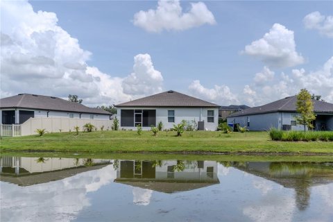 House in Lakeland, Florida 4 bedrooms, 170.57 sq.m. № 1785057 - photo 30