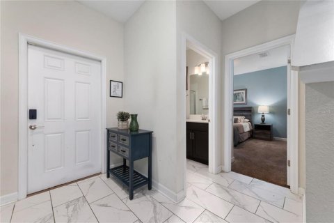 Adosado en venta en Davenport, Florida, 4 dormitorios, 176.7 m2 № 2141614 - foto 2