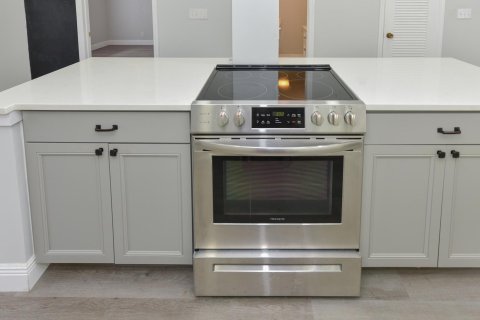 Condo in Delray Beach, Florida, 2 bedrooms  № 2387059 - photo 13