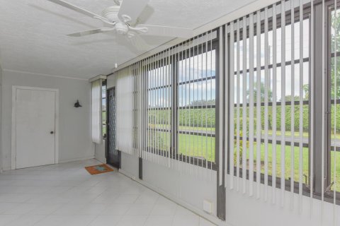 Condo in Delray Beach, Florida, 2 bedrooms  № 2387059 - photo 26