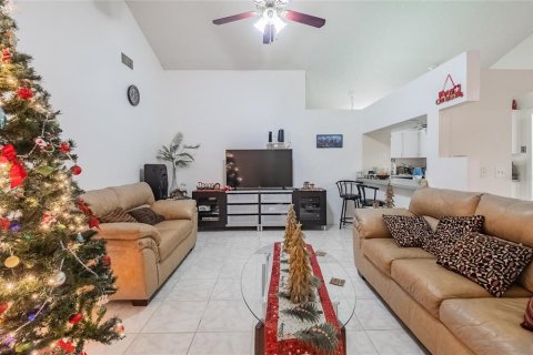 House in Lakeland, Florida 4 bedrooms, 164.34 sq.m. № 1540656 - photo 7