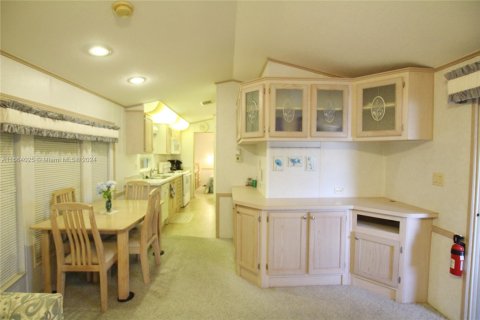 House in Moore Haven, Florida 1 bedroom, 81.57 sq.m. № 1703561 - photo 8