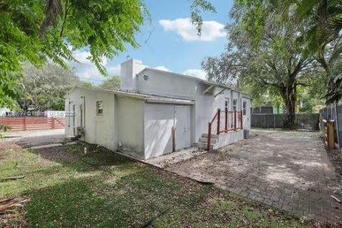 House in Miami, Florida 3 bedrooms, 112.41 sq.m. № 1895858 - photo 4