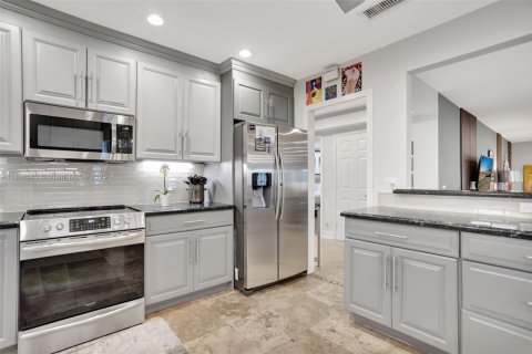 Copropriété à vendre à Pompano Beach, Floride: 3 chambres, 230.4 m2 № 1962994 - photo 11