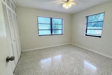 Villa ou maison à louer à West Palm Beach, Floride: 2 chambres, 96.25 m2 № 2078563 - photo 9