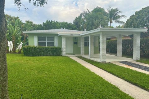 Villa ou maison à louer à West Palm Beach, Floride: 2 chambres, 96.25 m2 № 2078563 - photo 2