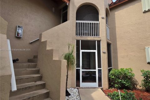 Купить кондоминиум в Пемброк-Пайнс, Флорида 1 спальня, 74.79м2, № 2013500 - фото 7