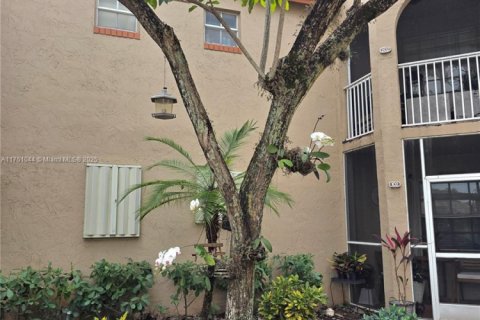 Купить кондоминиум в Пемброк-Пайнс, Флорида 1 спальня, 74.79м2, № 2013500 - фото 6