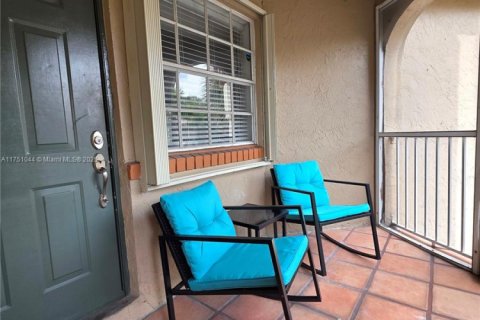 Купить кондоминиум в Пемброк-Пайнс, Флорида 1 спальня, 74.79м2, № 2013500 - фото 9