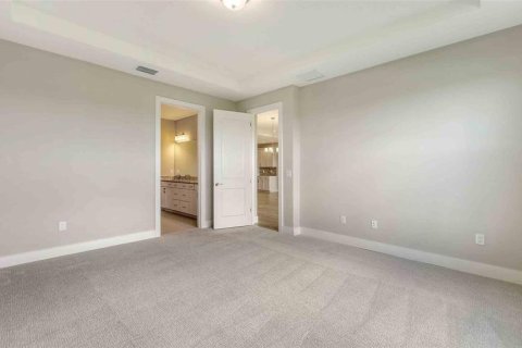 House in Parrish, Florida 3 bedrooms, 231.33 sq.m. № 1534575 - photo 11