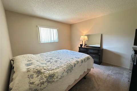 Condo in Hudson, Florida, 2 bedrooms  № 1515260 - photo 13