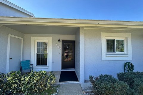 Condo in Hudson, Florida, 2 bedrooms  № 1515260 - photo 1