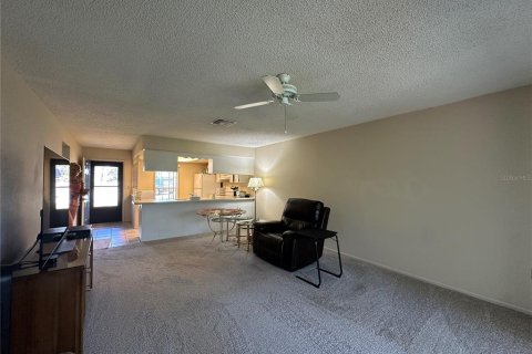 Condo in Hudson, Florida, 2 bedrooms  № 1515260 - photo 8